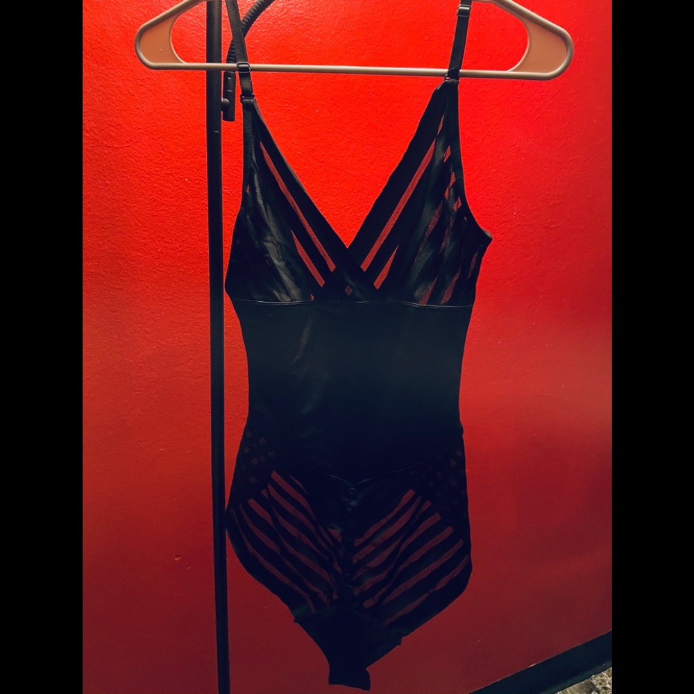 Intimate Shapewear - image 1